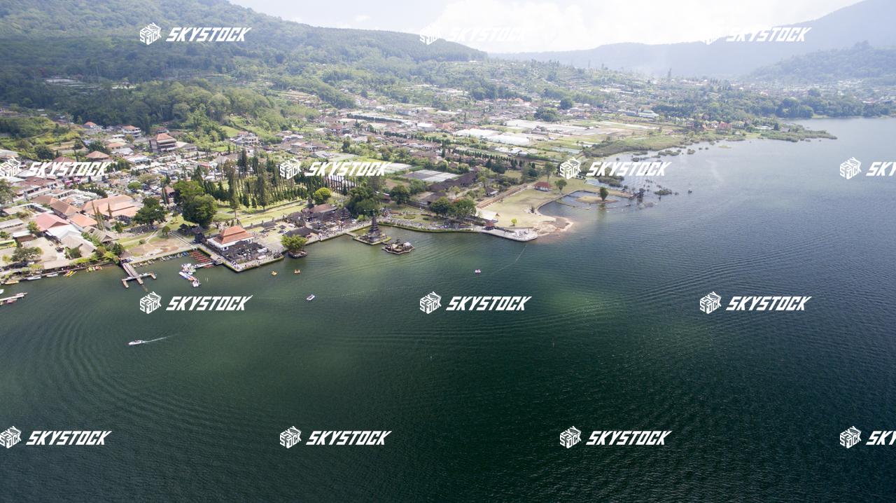 ウルン ダヌ ブラタン寺院1