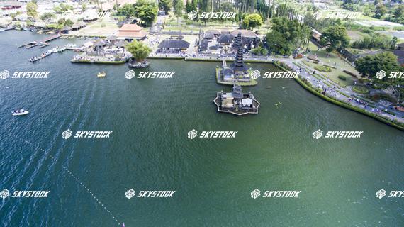 ウルン ダヌ ブラタン寺院6