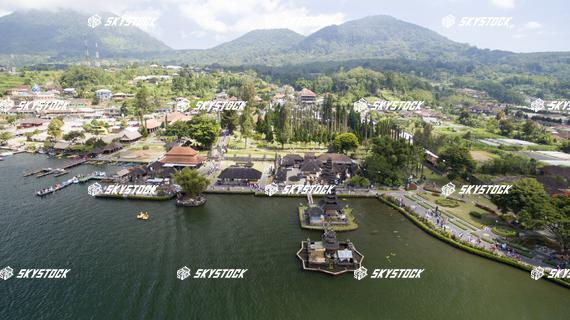 ウルン ダヌ ブラタン寺院7