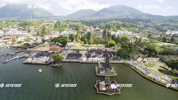 ウルン ダヌ ブラタン寺院8