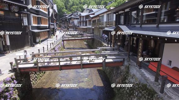 銀山温泉街並２