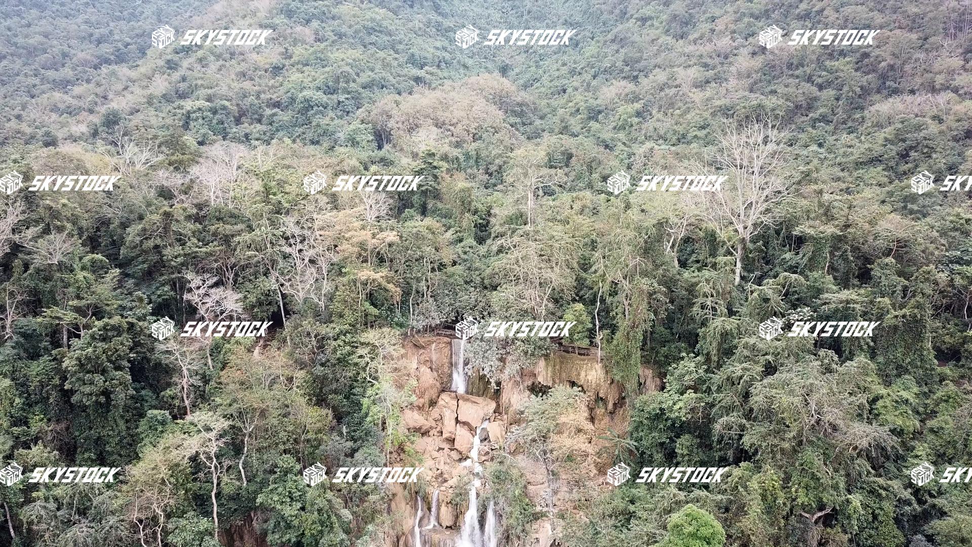 クワンシーの滝１８