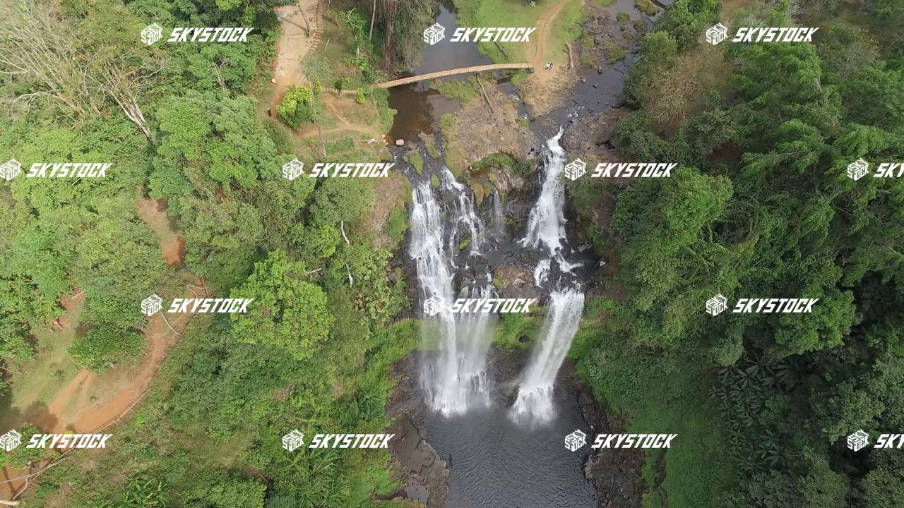 タートニュアンの滝16