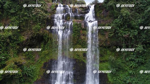 タートニュアンの滝下2