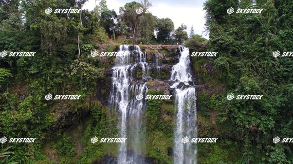 タートニュアンの滝下3