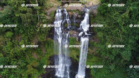 タートニュアンの滝下7