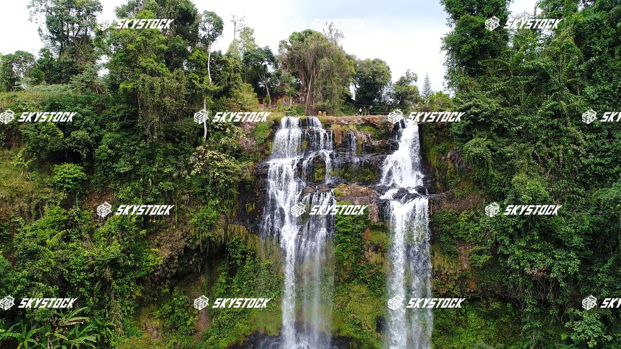 タートニュアンの滝下12