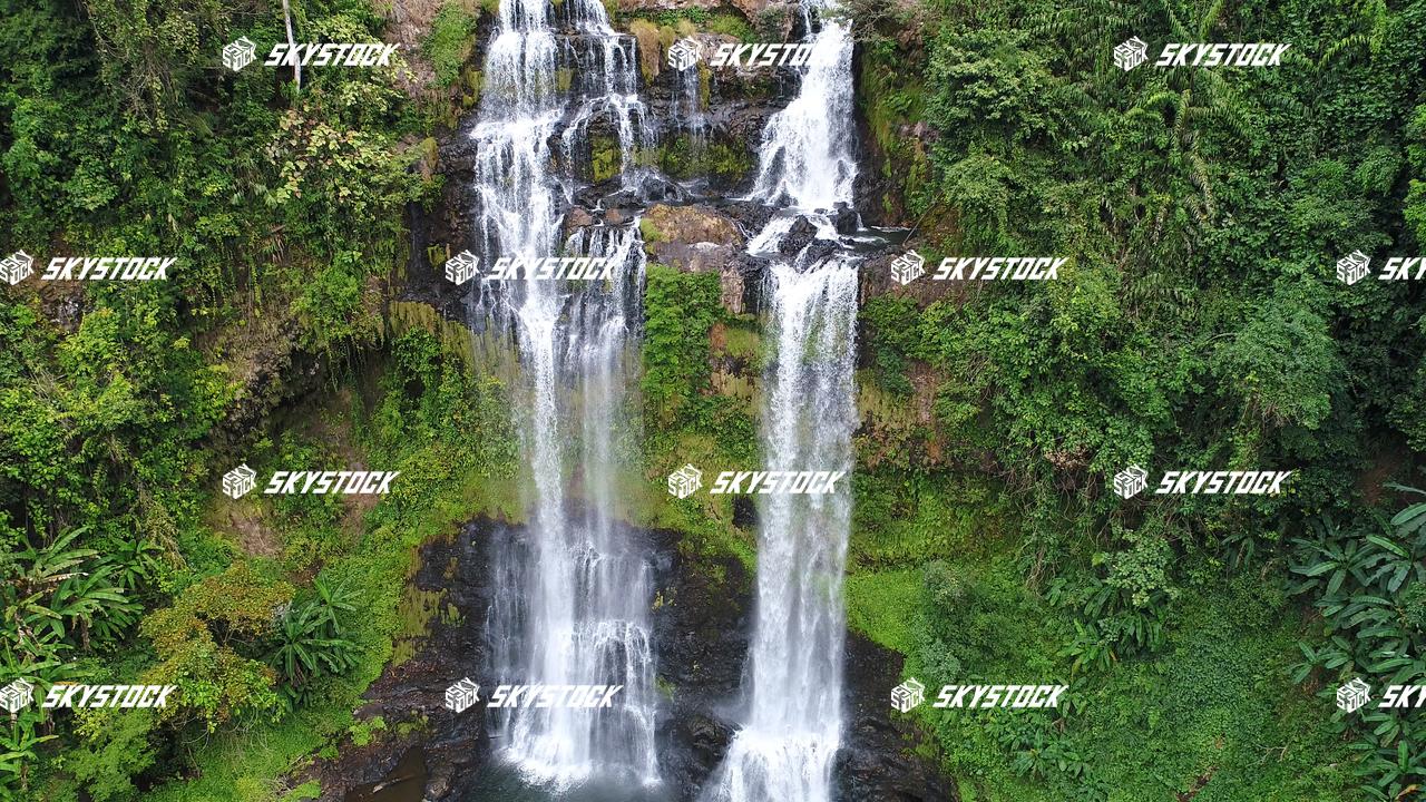 タートニュアンの滝下15