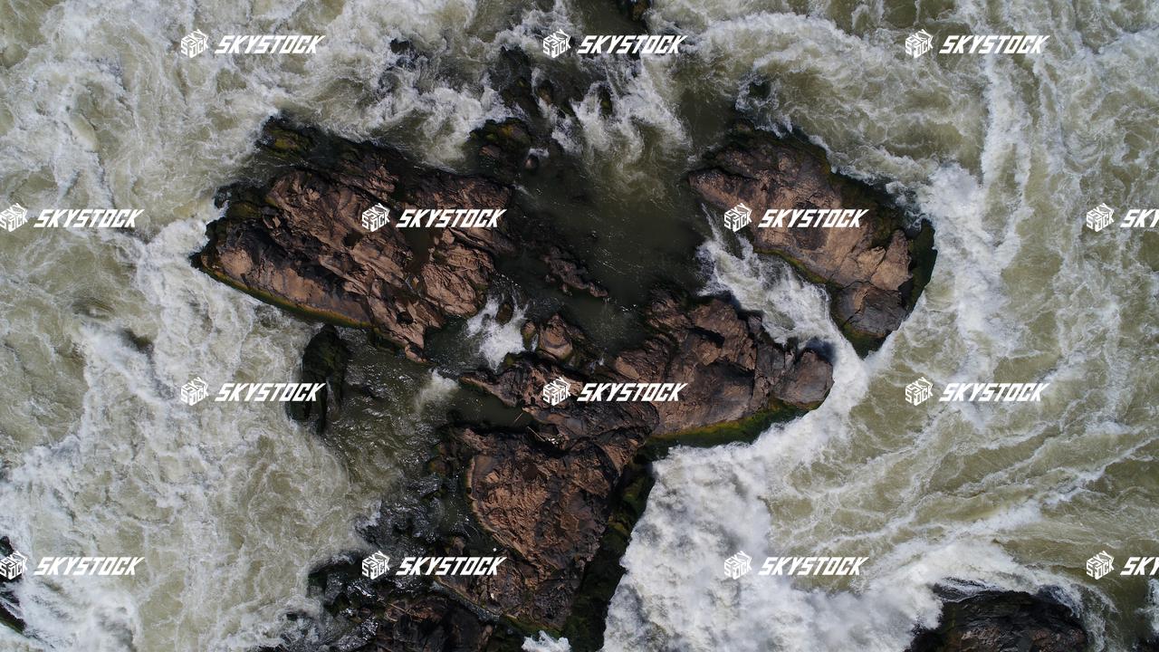 コーンパペンの滝2