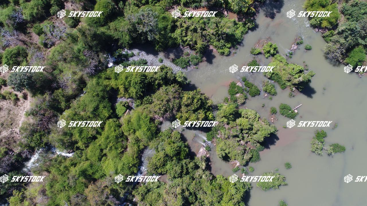 コーンパペンの滝4