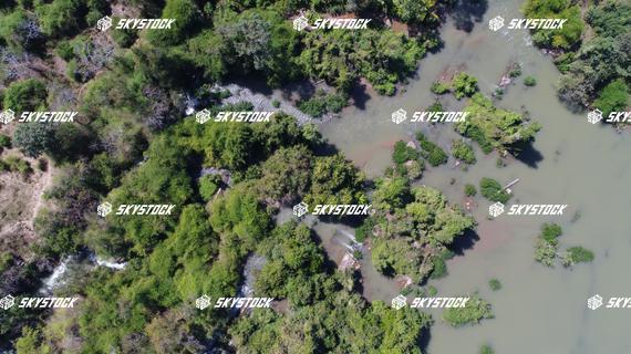 コーンパペンの滝4