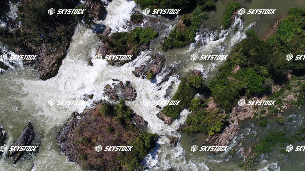 コーンパペンの滝5