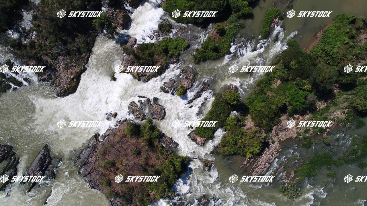 コーンパペンの滝6