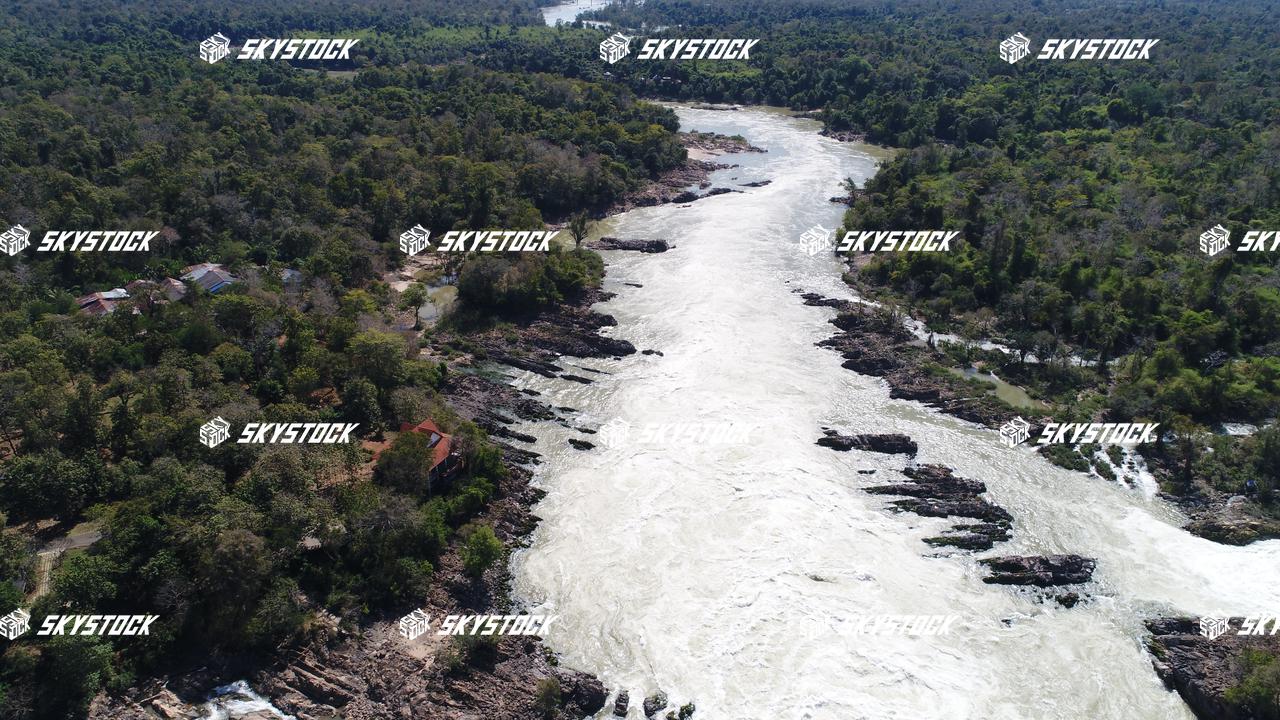 コーンパペンの滝15