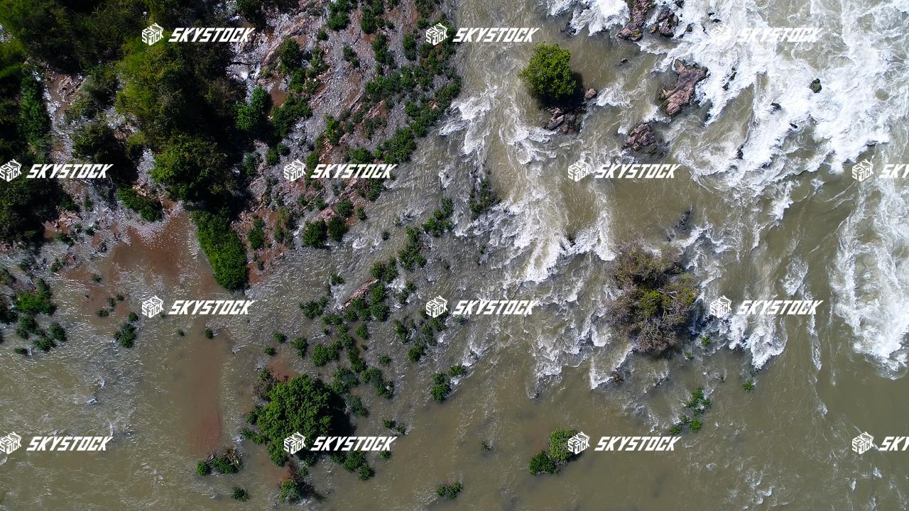 コーンパペンの滝21