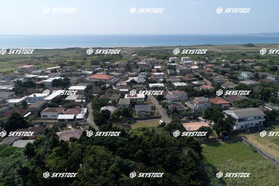 小浜島民家と海4