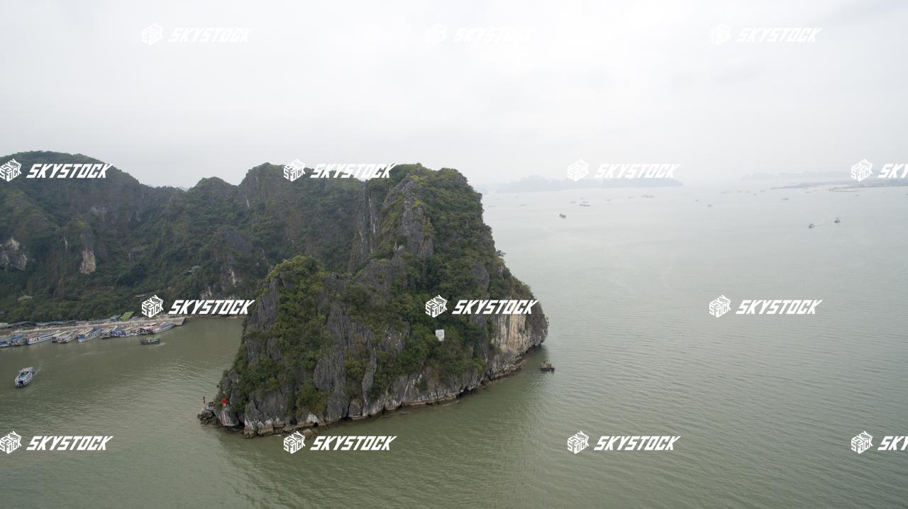 ハロン湾洞窟入り口2