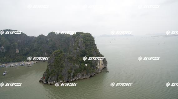 ハロン湾洞窟入り口2