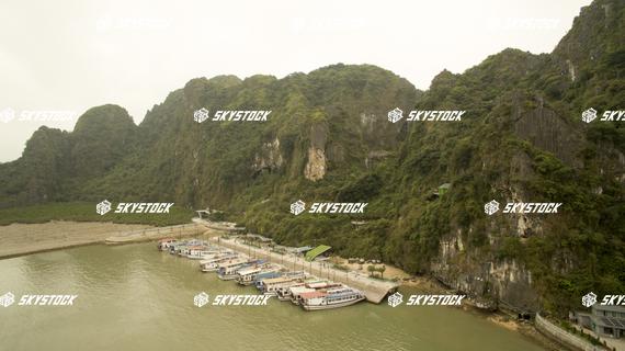 ハロン湾洞窟入り口8