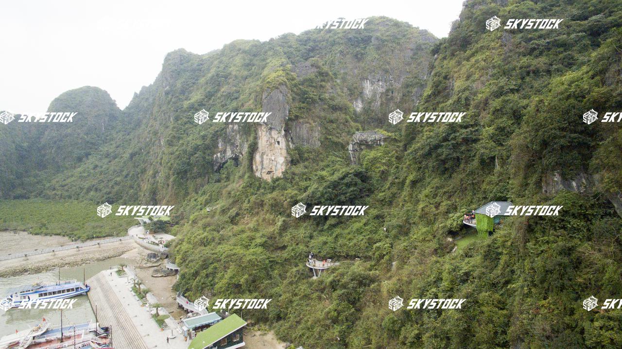 ハロン湾洞窟入り口13