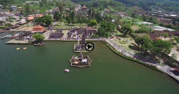 ウルン ダヌ ブラタン寺院3-1