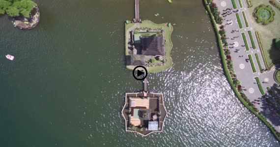 ウルン ダヌ ブラタン寺院5-1