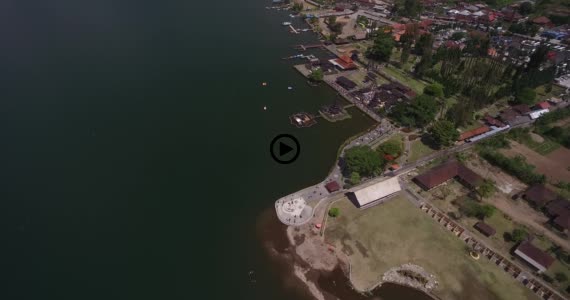 ウルン ダヌ ブラタン寺院8-1