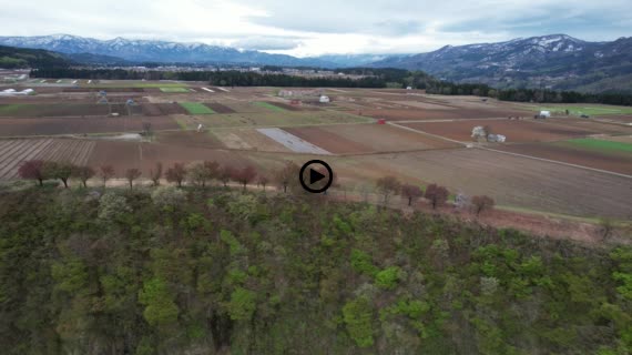 河岸段丘　　津南