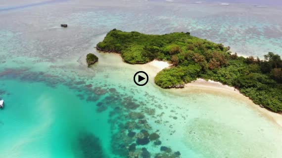 石垣島川平湾でのドローン空撮_前進・チルトダウン