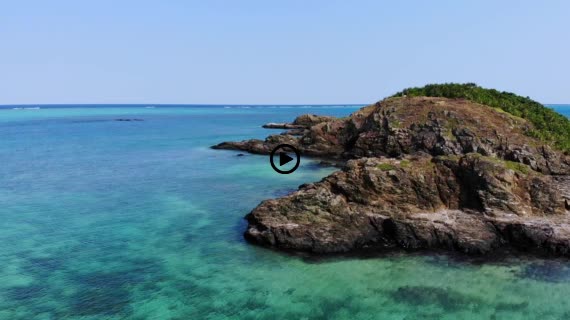 石垣島の秘境「浦崎」、サンゴ礁の青い海、ノーズインサークル