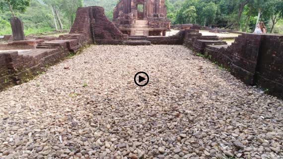 ミーソン遺跡8-1