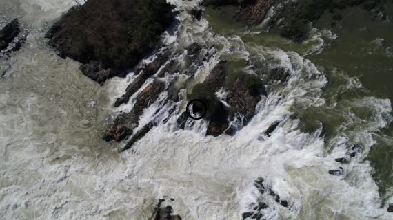 コーンパペンの滝1-5